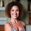 Ritratto allegro di Giulia Rossi, appassionata di cucina